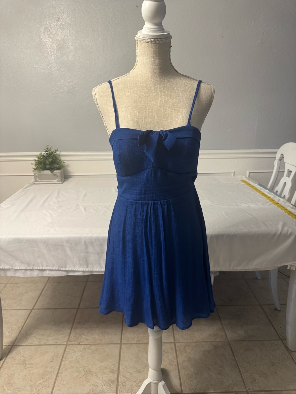 Blue Peekaboo back dress. Women’s Size 7